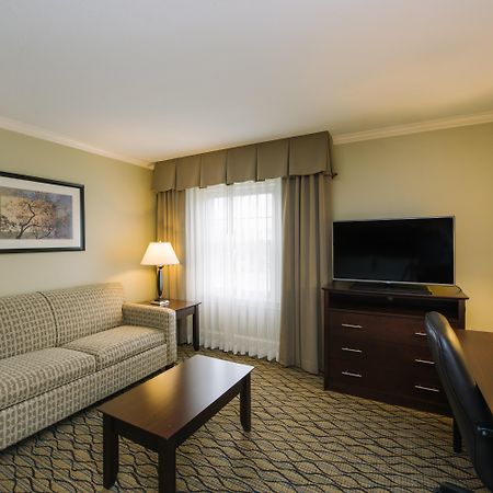 Holiday Inn Express And Suites Merrimack By Ihg Exterior photo
