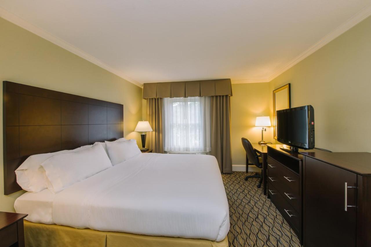 Holiday Inn Express And Suites Merrimack By Ihg Exterior photo