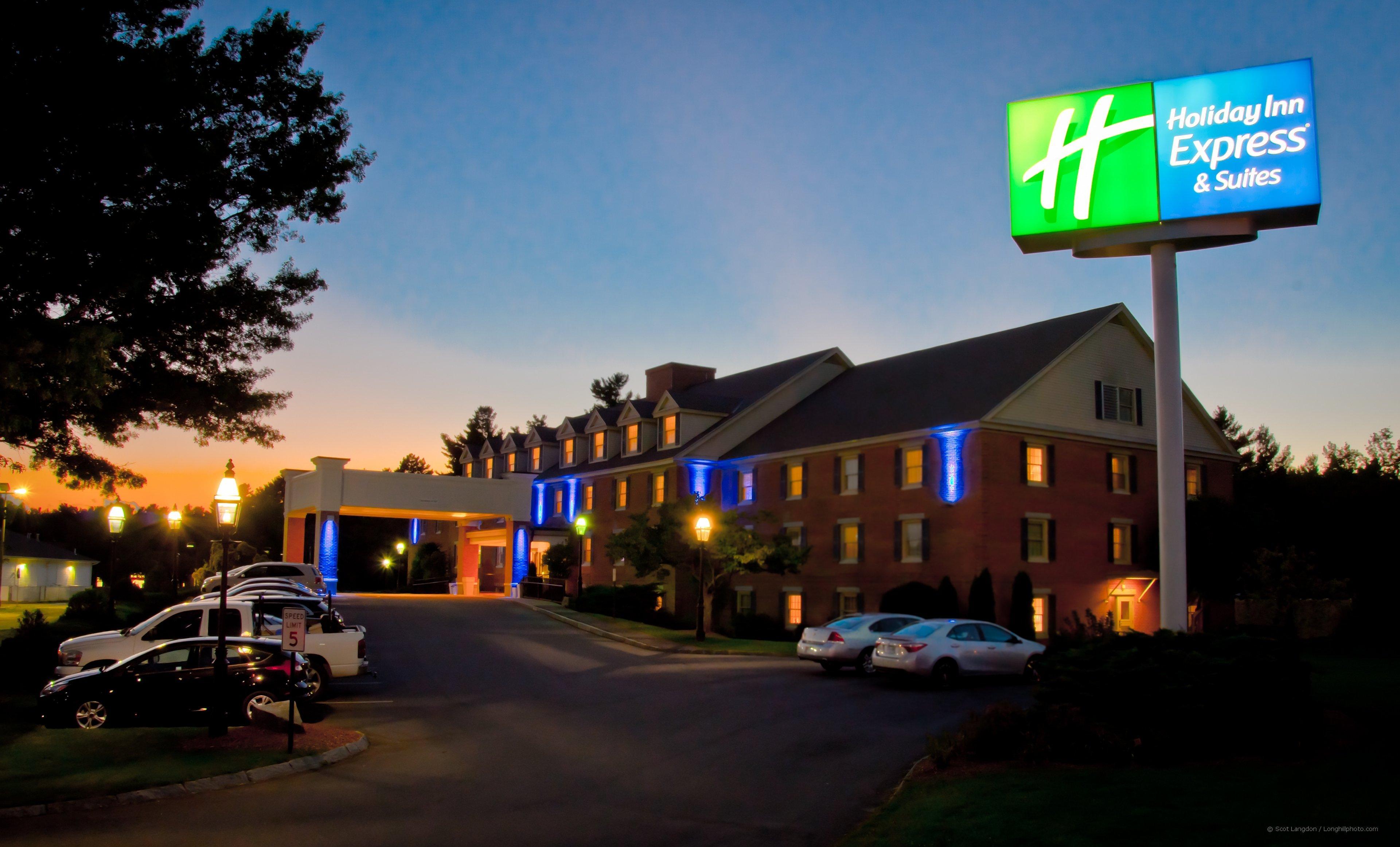 Holiday Inn Express And Suites Merrimack By Ihg Exterior photo