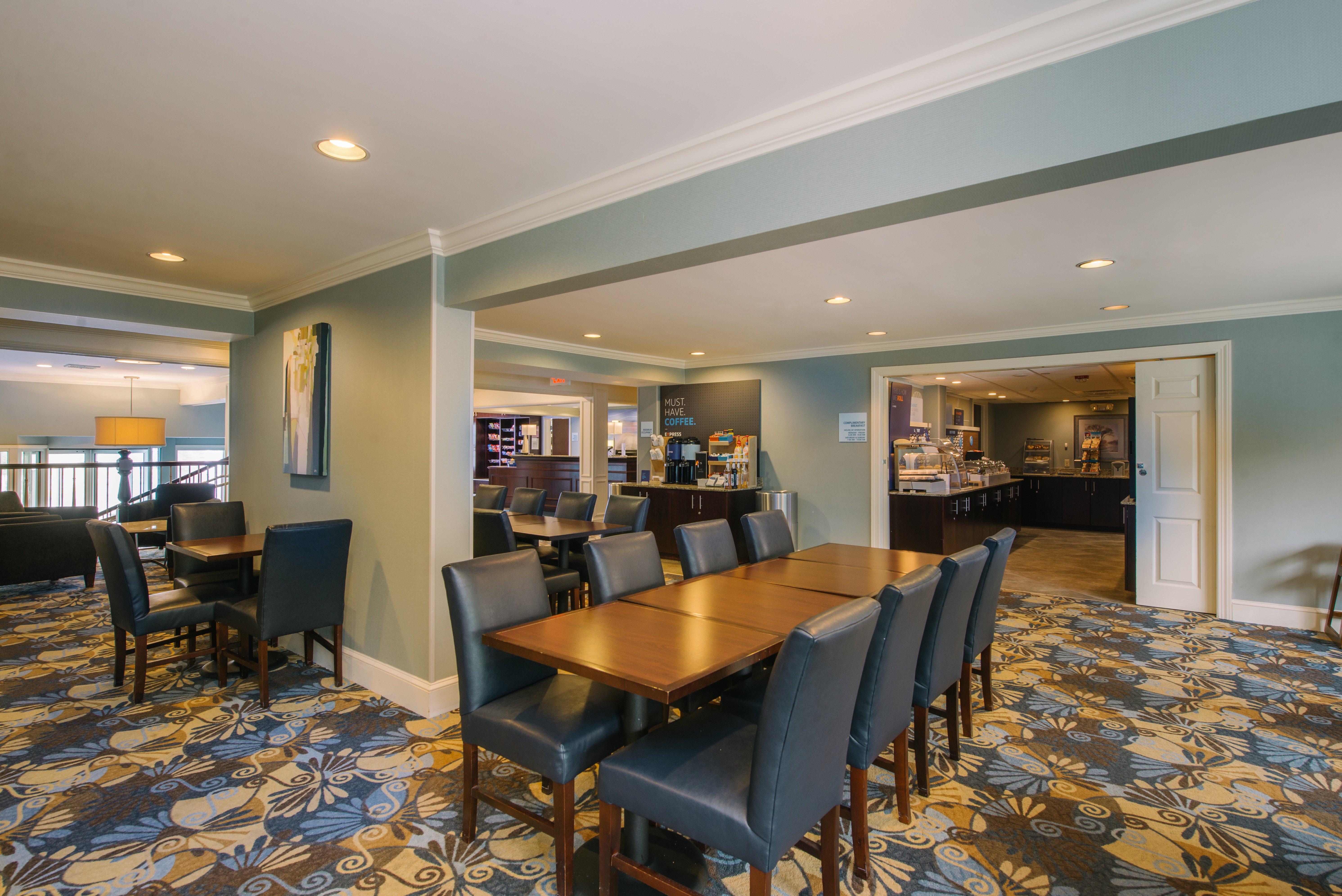 Holiday Inn Express And Suites Merrimack By Ihg Exterior photo