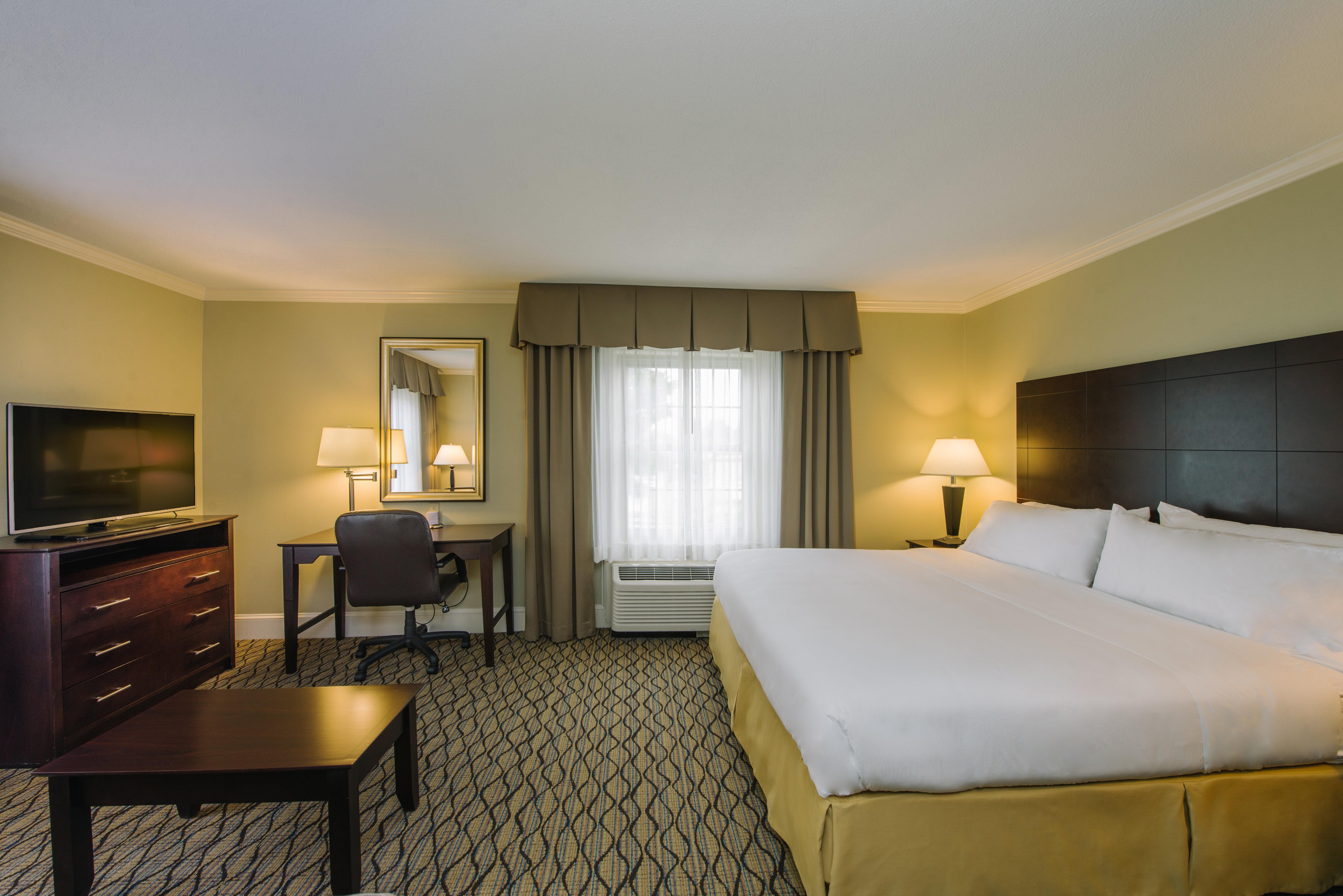 Holiday Inn Express And Suites Merrimack By Ihg Exterior photo