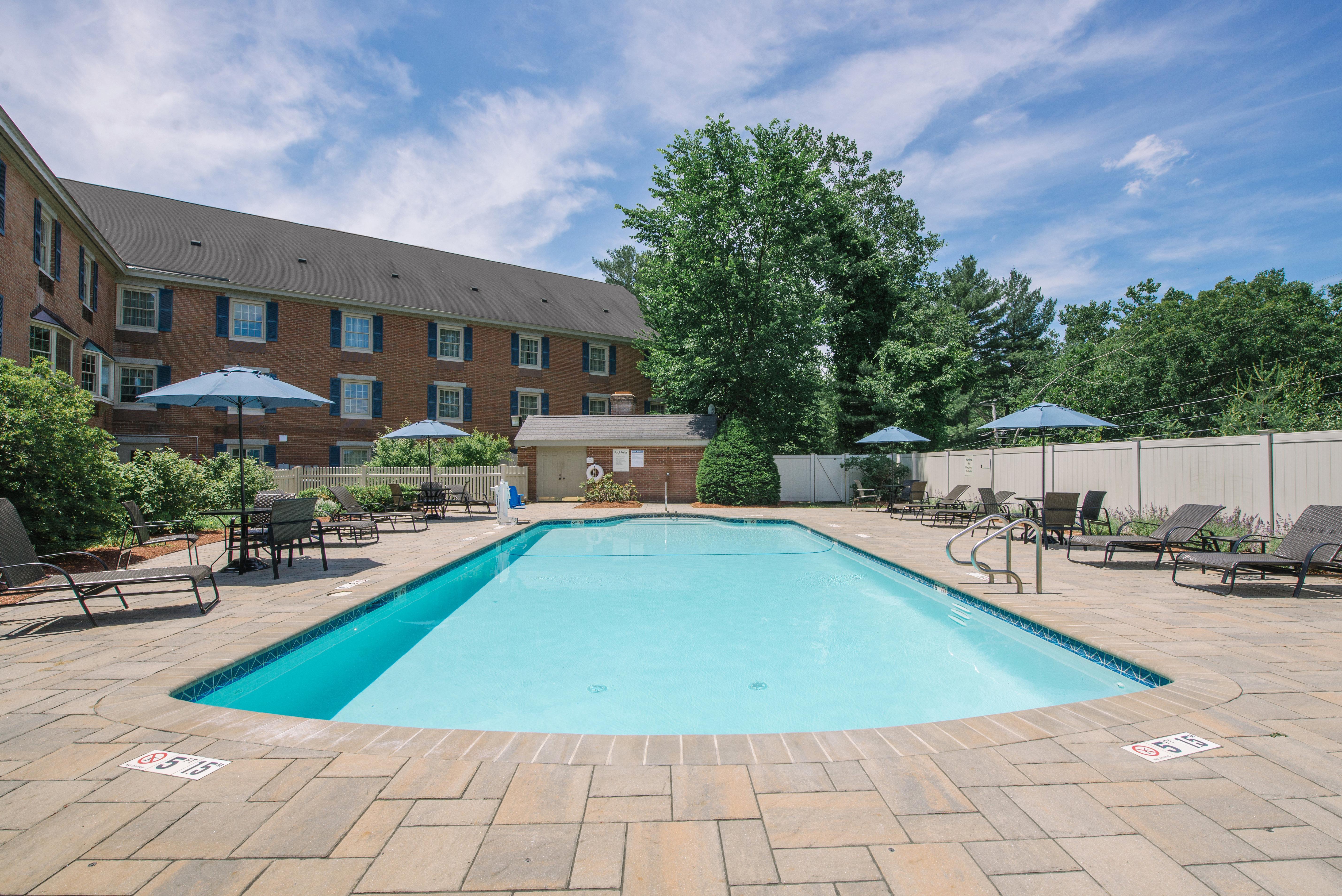 Holiday Inn Express And Suites Merrimack By Ihg Exterior photo